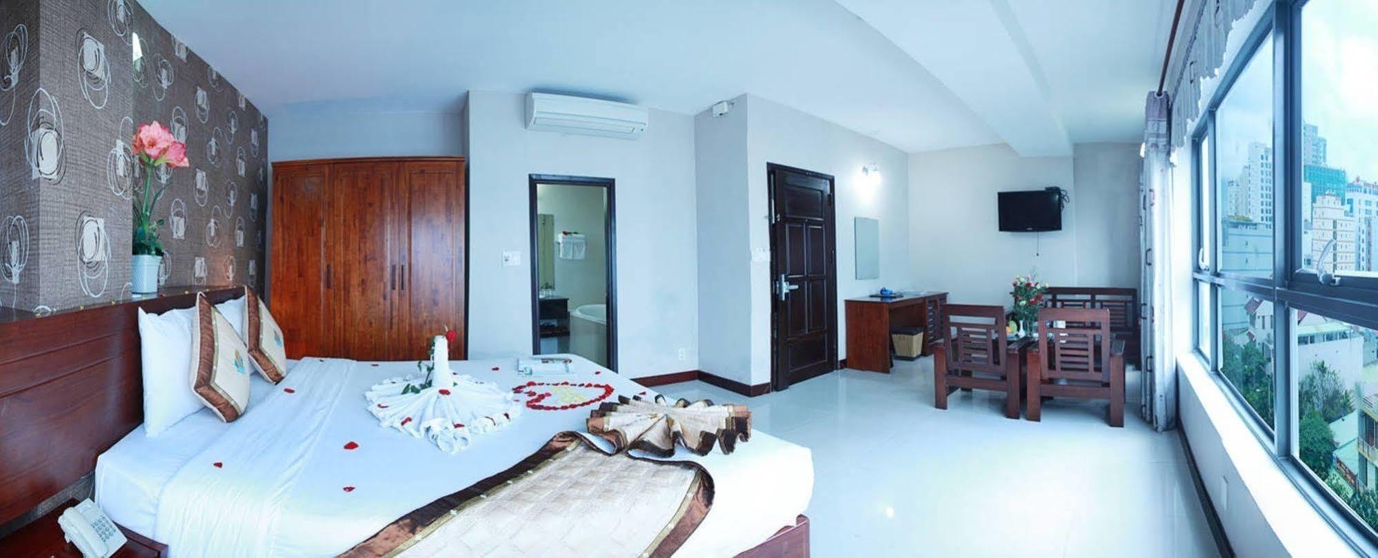 Luna Diamond Hotel Da Nang Exterior foto